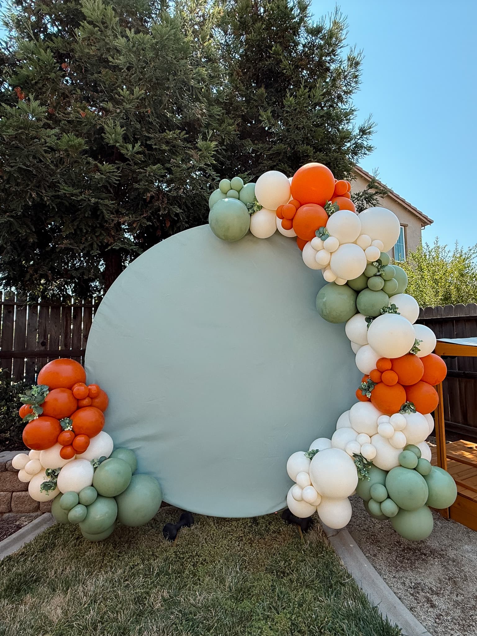 Baby shower decor